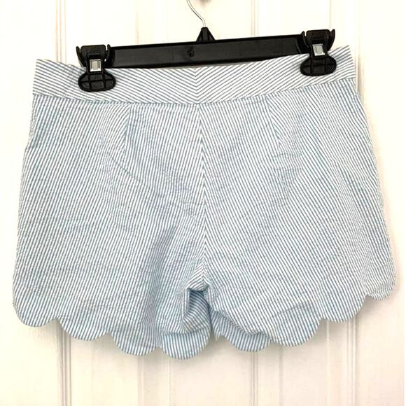 Lilly Pulitzer Buttercup Scalloped Seersucker Blue Stripe Shorts Size 00 NEW - Picture 2 of 5